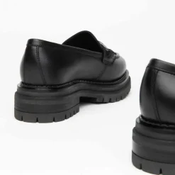 Mocassino in pelle con accessorio