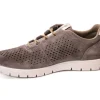 Scaroa  sneaker in  camoscio  con fori