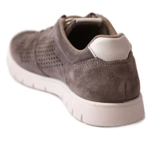 Scaroa  sneaker in  camoscio  con fori
