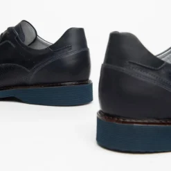 Scarpa con Lacci e Suola In Gomma Leggera