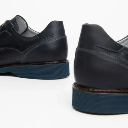 Scarpa con Lacci e Suola In Gomma Leggera