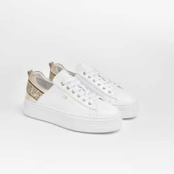 Sneakers donna  in pelle con lacci