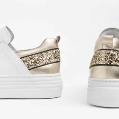 Sneakers donna  in pelle con lacci