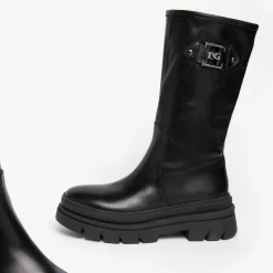 Stivale donna in pelle con cerniera.