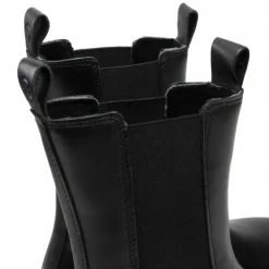 Stivaletto Con Elastici Laterali in Pelle Nero