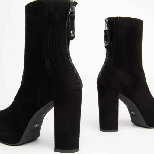 Stivaletto in Camoscio con Plateau