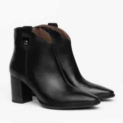 Stivaletto in pelle tipo Texano