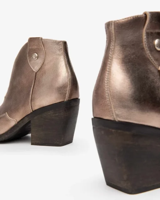 Stivaletto stile texano in pelle laminata